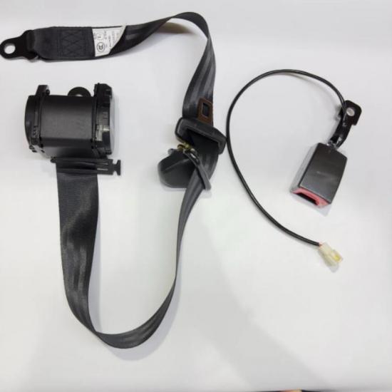 ceinture de sécurité à trois points